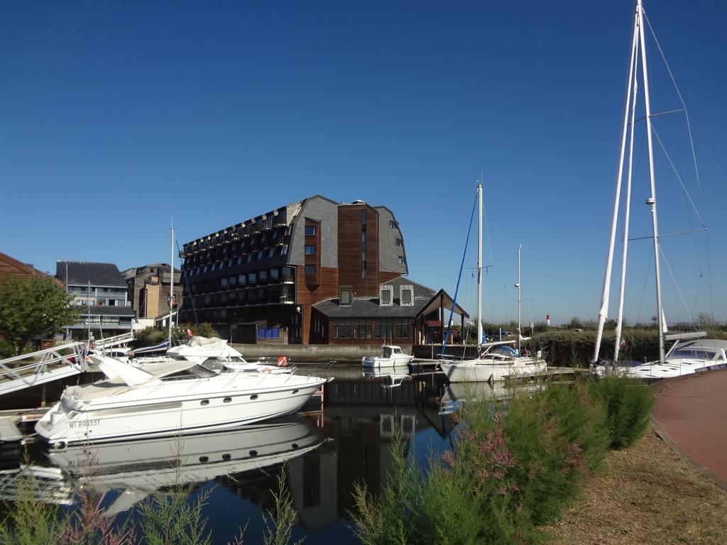 Les Marinas Port Ντοβίλ Εξωτερικό φωτογραφία